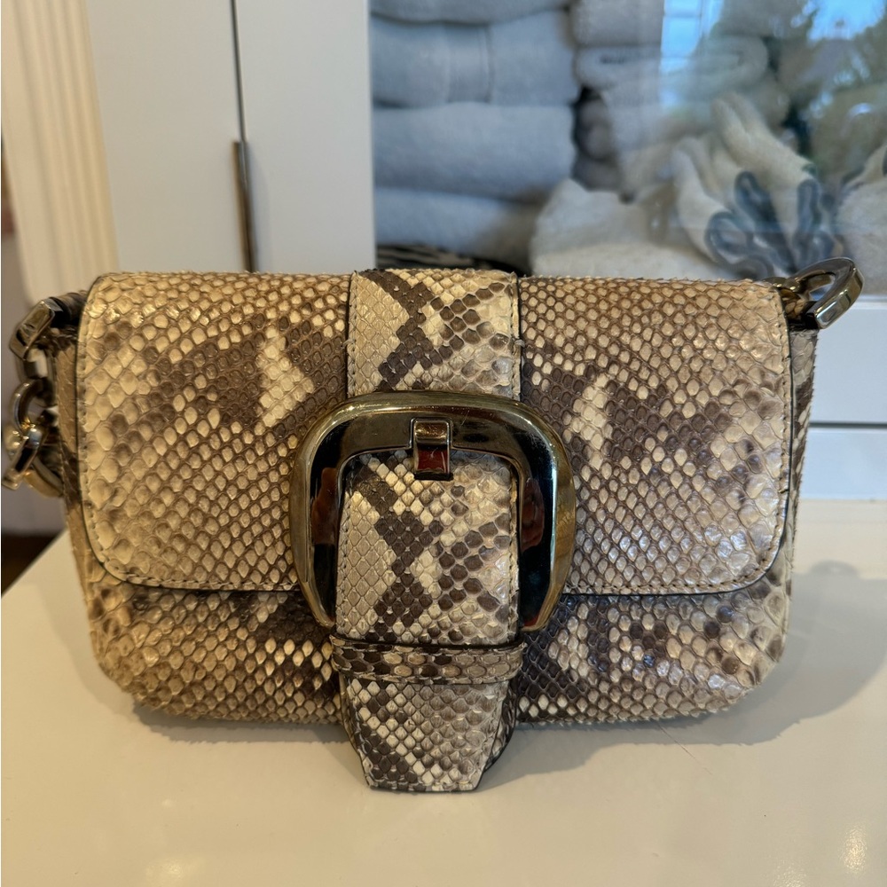 Anne Klein vintage snakeskin small hand bag. Very good condition